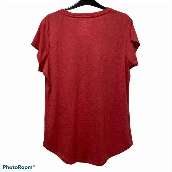 NHL Chicago Blackhawks Women’s Red T-shirt NWT - Picture 2 of 4